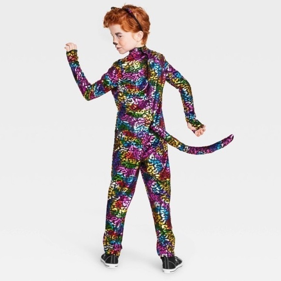 Wild Cat Halloween Costume
Jumpsuit with Headpiece Large - Hyde & EEK! - Picture 2 of 3